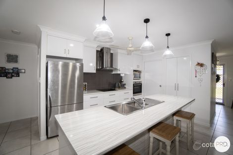 Property photo of 52 Sienna Boulevard Ashfield QLD 4670