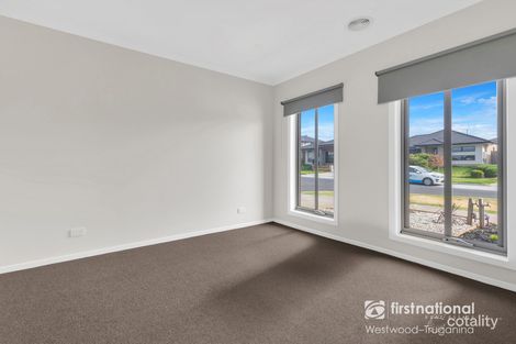 Property photo of 33 Wagner Drive Werribee VIC 3030