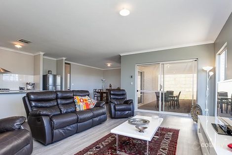 Property photo of 2 Daylight Entrance Baldivis WA 6171