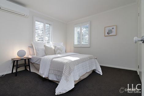 Property photo of 2/24 Tulloch Grove Glen Waverley VIC 3150