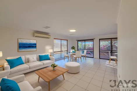 Property photo of 19 Landy Street Mornington QLD 4825