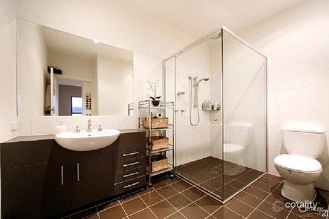 Property photo of 2/75A Tucker Road Bentleigh VIC 3204