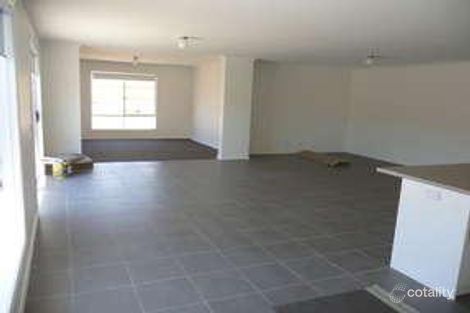 Property photo of 21 Wallaby Drive Rosebud VIC 3939