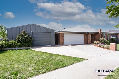 22 Warburton Dr, Lucas, VIC 3350