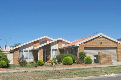 1 Pintail Cres, Taylors Lakes, VIC 3038