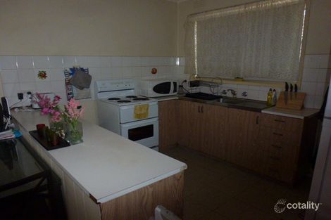 2/27 Cash St, Kingsbury, VIC 3083