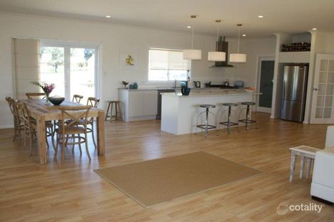 Property photo of 36 Robert Hoddle Grove Bombira NSW 2850