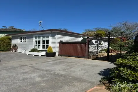 2 Church Ave, Hepburn Springs, VIC 3461