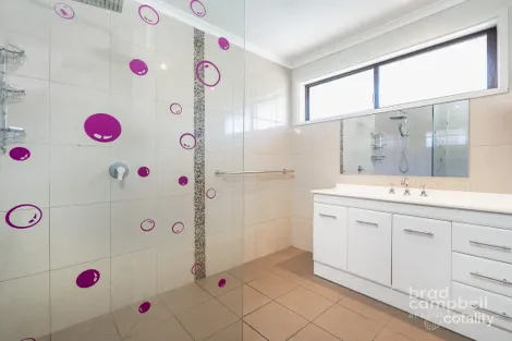 Property photo of 51A Meaklim Street Shepparton VIC 3630