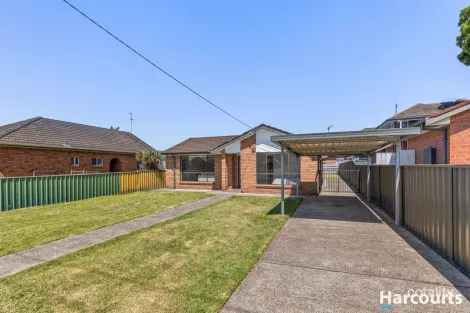 63 Silsoe St, Mayfield, NSW 2304