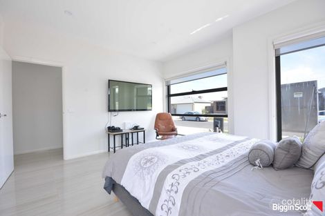 Property photo of 30 Bilby Street Craigieburn VIC 3064