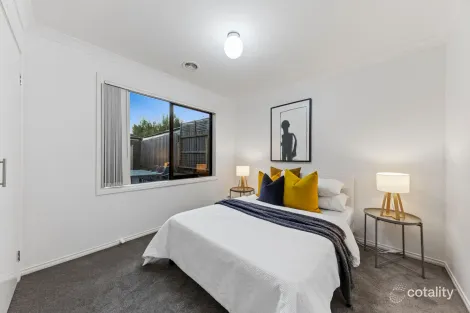 Property photo of 1/107 Army Road Pakenham VIC 3810