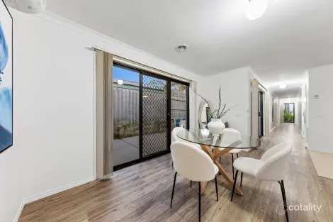 Property photo of 1/107 Army Road Pakenham VIC 3810