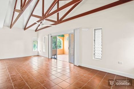Property photo of 2/21 Springfield Crescent Manoora QLD 4870