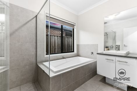 Property photo of 86 Bona Vista Rise Clyde VIC 3978