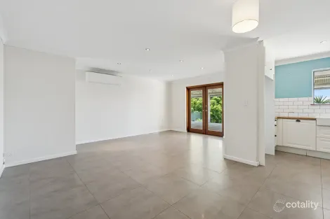 Property photo of 180 Bridgewater Drive Kallaroo WA 6025