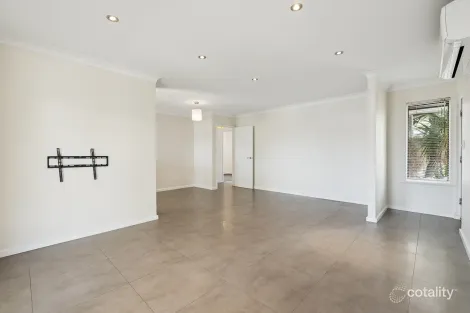 Property photo of 180 Bridgewater Drive Kallaroo WA 6025