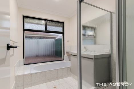 20 Lobos Mews, Secret Harbour, WA 6173