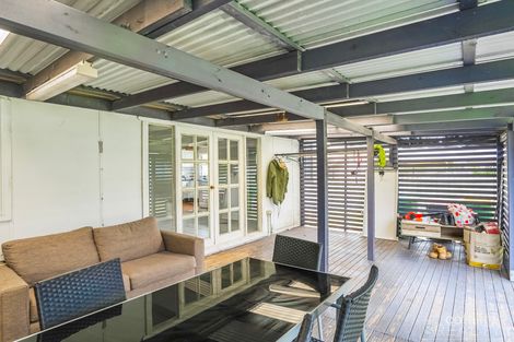 Property photo of 23 Nirringa Road Summerland Point NSW 2259