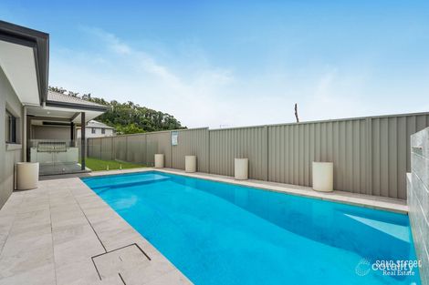 Property photo of 18 Hillstone Crescent Maudsland QLD 4210