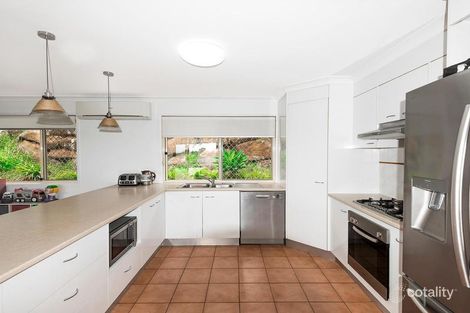 Property photo of 18 Lochlomond Drive Banora Point NSW 2486