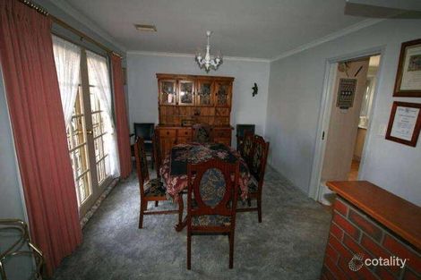 Property photo of 2 Heatherbrae Crescent Sunbury VIC 3429