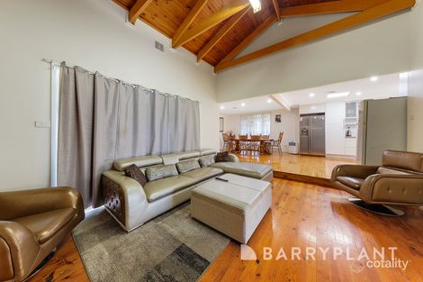 Property photo of 13 Corunna Avenue St Albans VIC 3021