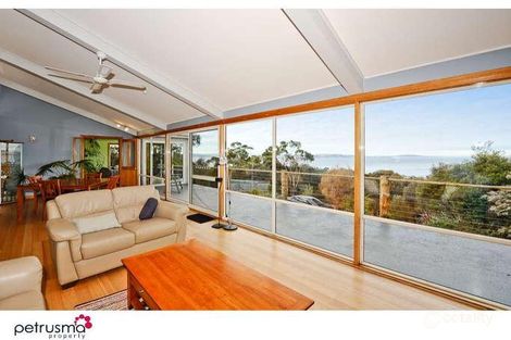 19 Churchill Rd, Taroona, TAS 7053