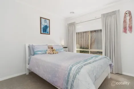 Property photo of 11 Veronica Drive Skye VIC 3977