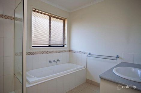 Property photo of 2 Ham Street Kangaroo Flat VIC 3555