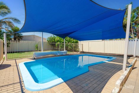 Property photo of 14 Casuarina Drive Halls Head WA 6210