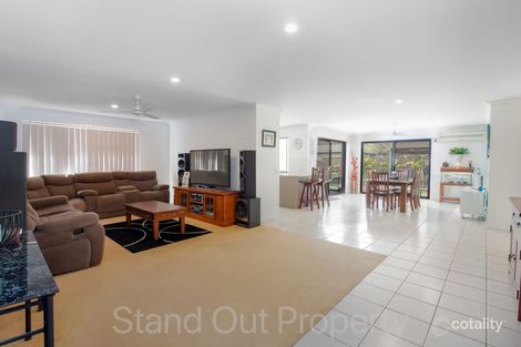 Property photo of 10 Middle Cove Court Sandstone Point QLD 4511