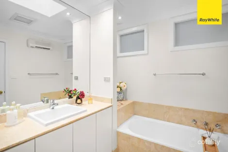 Property photo of 32 Lyndon Way Beecroft NSW 2119