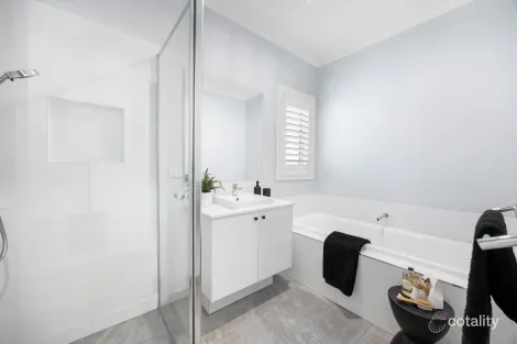 Property photo of 9 Eagle Ridge Gisborne VIC 3437