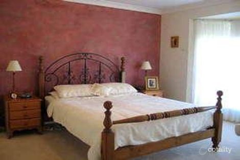 Property photo of 21 Dobell Place Lloyd NSW 2650