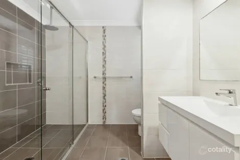 Property photo of 53 Kerrigan Crescent Elderslie NSW 2570