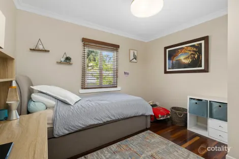 Property photo of 72 Bowman Parade Bardon QLD 4065