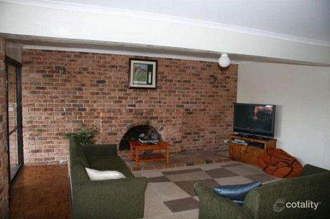 Property photo of 2 Highclere Street Bateau Bay NSW 2261