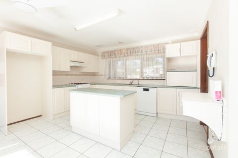 Property photo of 5 Wakehurst Crescent Metford NSW 2323