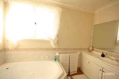 Property photo of 21 McGrath Place Currans Hill NSW 2567