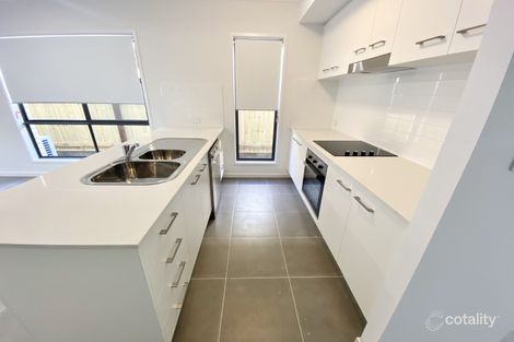 Property photo of 24 Promenade Circuit Rothwell QLD 4022