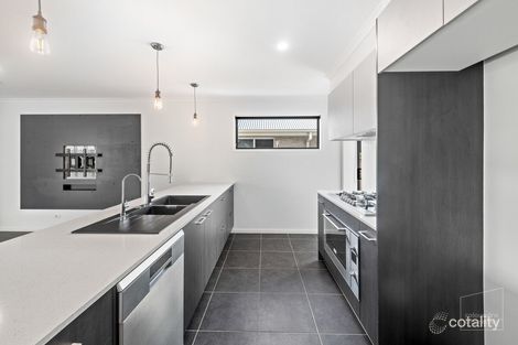 Property photo of 35 Pearl Crescent Caloundra West QLD 4551