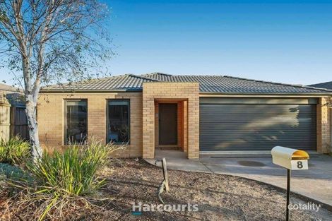 Property photo of 8 Kimberley Grove Pakenham VIC 3810