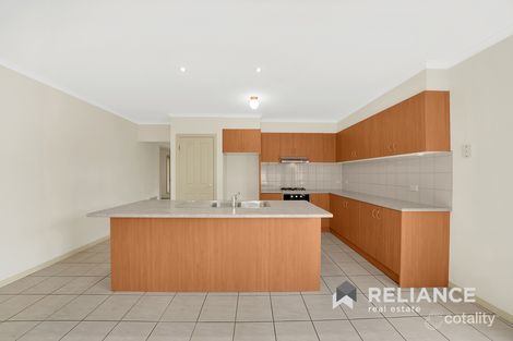 Property photo of 2/23 Treeside Drive Tarneit VIC 3029
