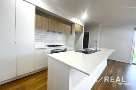 19 Retreat Way, Weir Views, VIC 3338