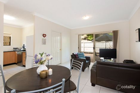 Property photo of 1/52 Mitre Street St Lucia QLD 4067