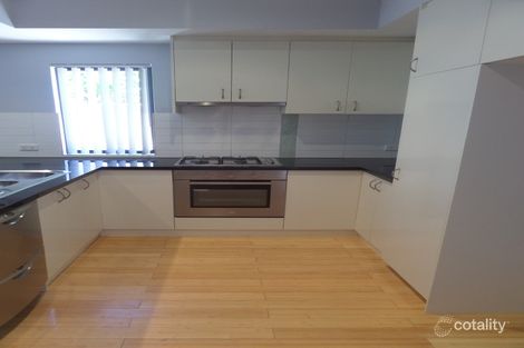 Property photo of 40 Amberley Way Westminster WA 6061