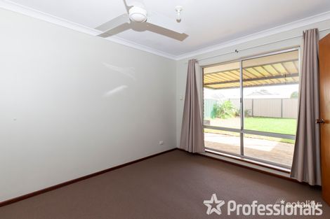 Property photo of 32 Fifth Road Armadale WA 6112