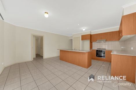 Property photo of 2/23 Treeside Drive Tarneit VIC 3029