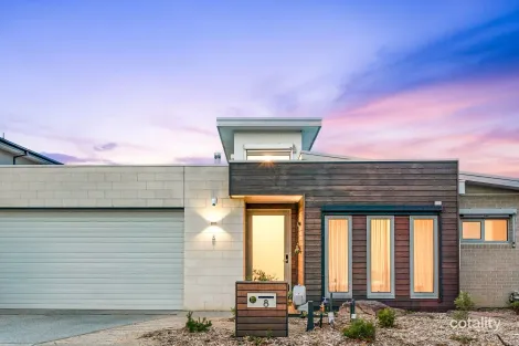 Property photo of 8 Bose Street Mount Duneed VIC 3217